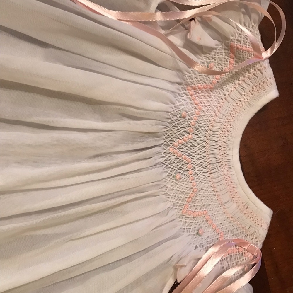 Will’Beth smocked dress - Picture 2 of 6